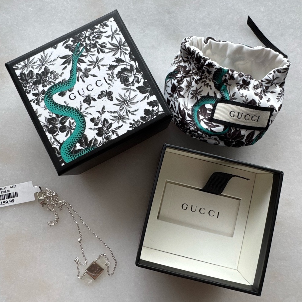 Gucci necklace